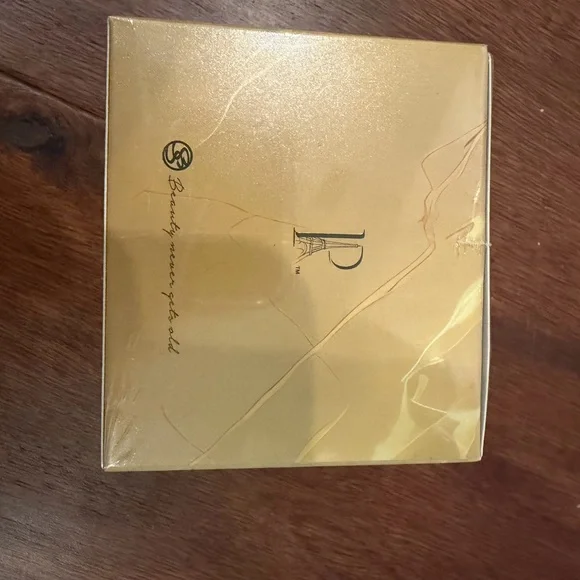 Prédiré Argan Oil Facial Peeling Gel with Vitamins E & A - Gold